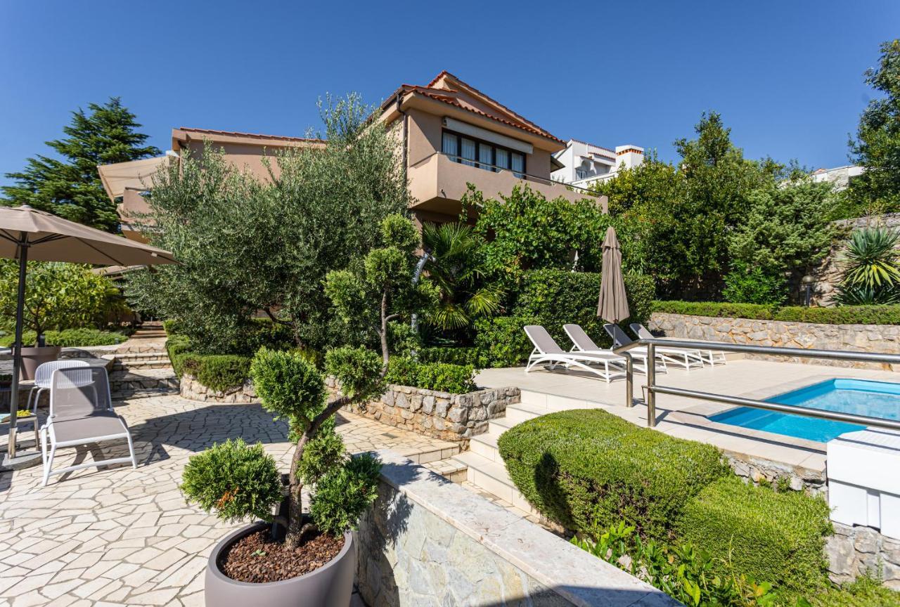 Apartments House Barbara Kornić Esterno foto
