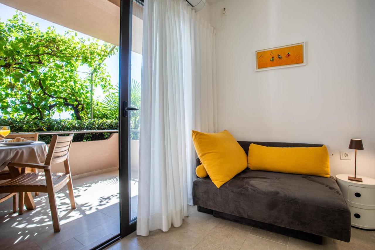 Apartments House Barbara Kornić Esterno foto