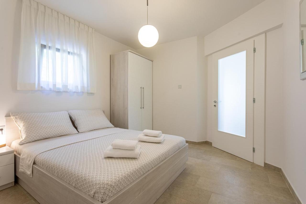 Apartments House Barbara Kornić Esterno foto